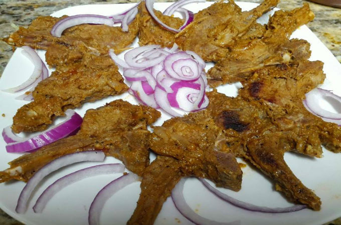পরোটা,নান কিংবা লুচির সাথে দারুণ মজাদার মাটন চাপ