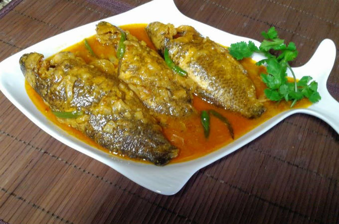 সরিষা এবং নারিকেল দুধে কৈ মাছ!