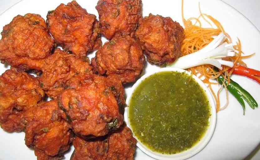 চিংড়ির পুরে পুঁই পাকোড়া