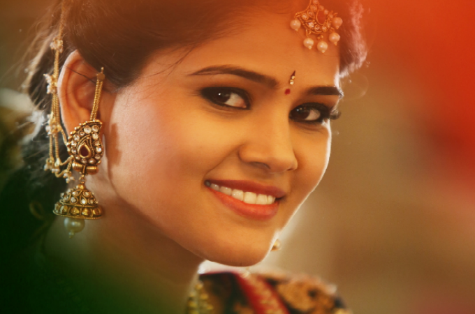 ঈদের সাজে ভিন্নতা আনতে পরুন রূপার গয়না