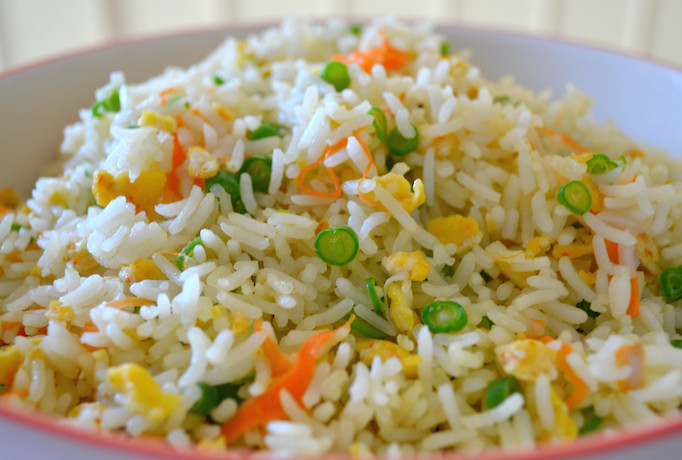 এগ ফ্রাইড রাইস উইথ লেমন গ্রাস 