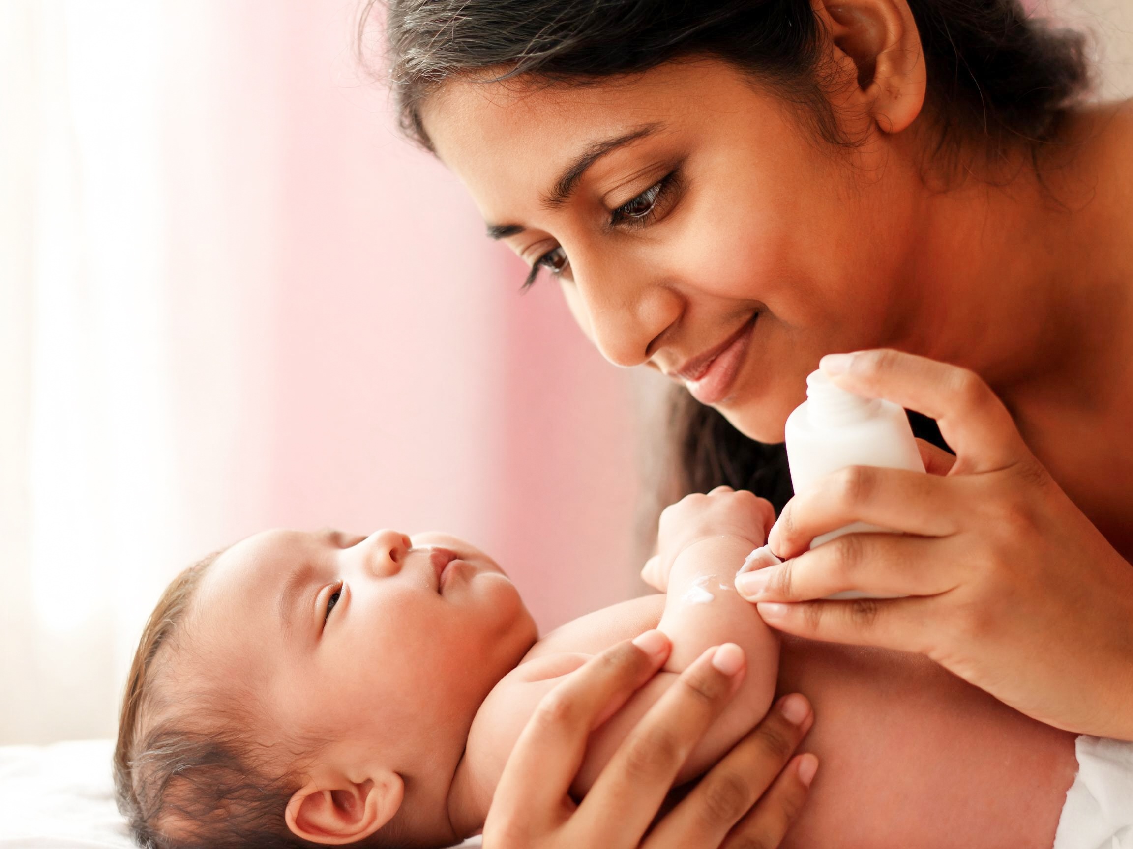 নবজাতকের ত্বকের যত্ন: এই ৫টি ভুল করছেন না তো? | Newborn Baby Skincare Tips
